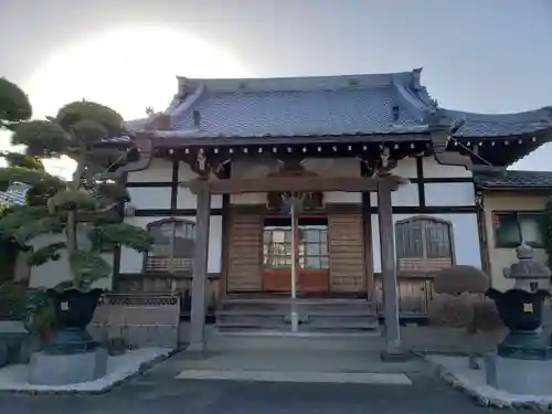 修行寺の本殿・本堂