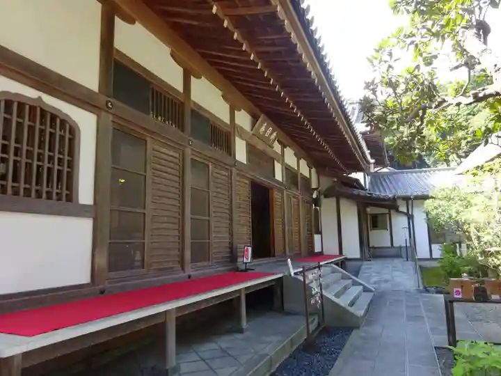 佛日庵の本殿・本堂