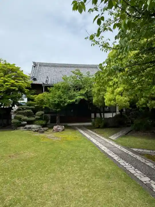 清学寺の{uncategorized: "未分類", other: "その他", undefined: "問題あり", building: "その他建物", grave: "お墓", sacred_gate: "鳥居", guardian: "狛犬", statue: "像", buddha: "仏像", history: "歴史", nature: "自然", garden: "庭園", animal: "動物", pagoda: "塔", temizu: "手水舎", mountain_gate: "山門・神門", sanctuary: "本殿・本堂", subordinate: "末社・摂社", art: "芸術", scenery: "景色", jizo: "地蔵", ema: "絵馬", goshuin: "御朱印", omikuji: "おみくじ", items: "授与品その他", amulet: "お守り", goshuincho: "御朱印帳", eats: "食事", festival: "お祭り", votive_dance: "神楽", shichigosan: "七五三参", wedding: "結婚式", experience: "体験その他", initially: "初詣", around: "周辺", anti_infection: "感染症対策"}