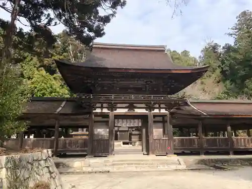 油日神社の山門