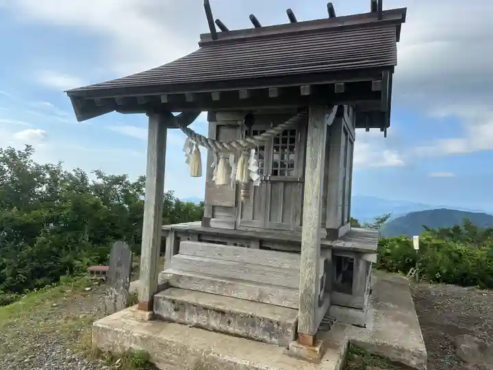 駒形神社奥宮(岩手県)