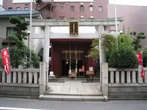 笠間稲荷神社 東京別社の鳥居