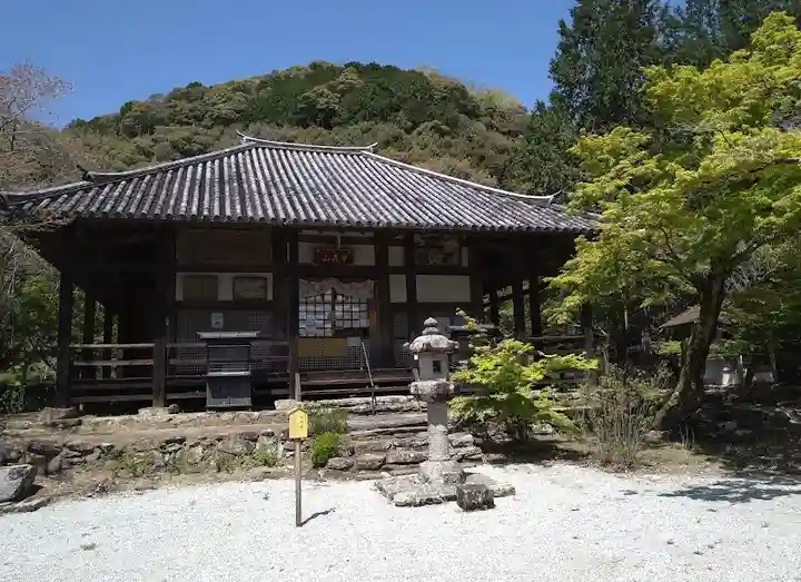 栄山寺の本殿・本堂
