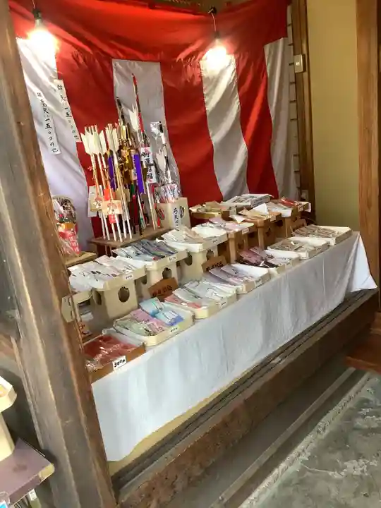 三輪神社の授与品その他