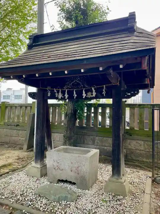 伊奈利神社の{uncategorized: "未分類", other: "その他", undefined: "問題あり", building: "その他建物", grave: "お墓", sacred_gate: "鳥居", guardian: "狛犬", statue: "像", buddha: "仏像", history: "歴史", nature: "自然", garden: "庭園", animal: "動物", pagoda: "塔", temizu: "手水舎", mountain_gate: "山門・神門", sanctuary: "本殿・本堂", subordinate: "末社・摂社", art: "芸術", scenery: "景色", jizo: "地蔵", ema: "絵馬", goshuin: "御朱印", omikuji: "おみくじ", items: "授与品その他", amulet: "お守り", goshuincho: "御朱印帳", eats: "食事", festival: "お祭り", votive_dance: "神楽", shichigosan: "七五三参", wedding: "結婚式", experience: "体験その他", initially: "初詣", around: "周辺", anti_infection: "感染症対策"}