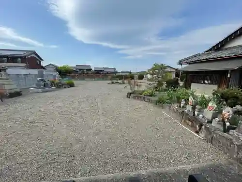 潮音寺の{uncategorized: "未分類", other: "その他", undefined: "問題あり", building: "その他建物", grave: "お墓", sacred_gate: "鳥居", guardian: "狛犬", statue: "像", buddha: "仏像", history: "歴史", nature: "自然", garden: "庭園", animal: "動物", pagoda: "塔", temizu: "手水舎", mountain_gate: "山門・神門", sanctuary: "本殿・本堂", subordinate: "末社・摂社", art: "芸術", scenery: "景色", jizo: "地蔵", ema: "絵馬", goshuin: "御朱印", omikuji: "おみくじ", items: "授与品その他", amulet: "お守り", goshuincho: "御朱印帳", eats: "食事", festival: "お祭り", votive_dance: "神楽", shichigosan: "七五三参", wedding: "結婚式", experience: "体験その他", initially: "初詣", around: "周辺", anti_infection: "感染症対策"}