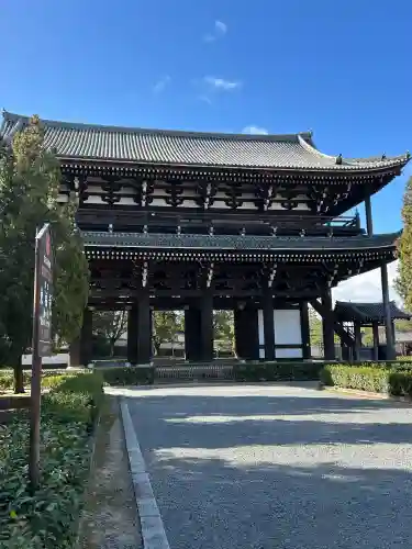東福禅寺（東福寺）の{uncategorized: "未分類", other: "その他", undefined: "問題あり", building: "その他建物", grave: "お墓", sacred_gate: "鳥居", guardian: "狛犬", statue: "像", buddha: "仏像", history: "歴史", nature: "自然", garden: "庭園", animal: "動物", pagoda: "塔", temizu: "手水舎", mountain_gate: "山門・神門", sanctuary: "本殿・本堂", subordinate: "末社・摂社", art: "芸術", scenery: "景色", jizo: "地蔵", ema: "絵馬", goshuin: "御朱印", omikuji: "おみくじ", items: "授与品その他", amulet: "お守り", goshuincho: "御朱印帳", eats: "食事", festival: "お祭り", votive_dance: "神楽", shichigosan: "七五三参", wedding: "結婚式", experience: "体験その他", initially: "初詣", around: "周辺", anti_infection: "感染症対策"}