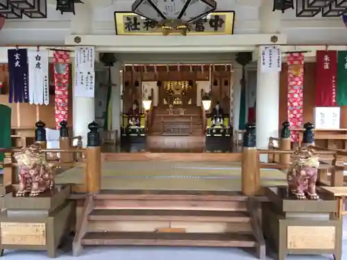 中富良野神社の本殿