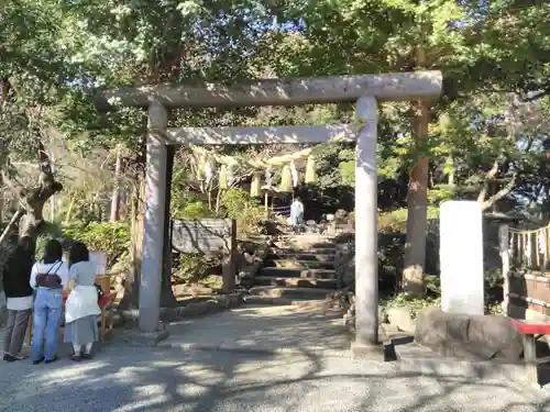 葛原岡神社の鳥居