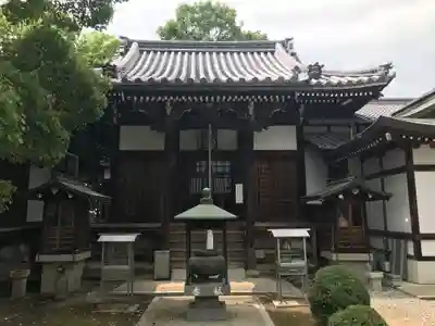 長法寺の本殿・本堂