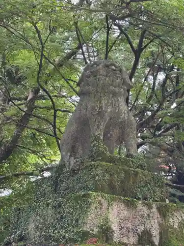 熊野速玉大社の{uncategorized: "未分類", other: "その他", undefined: "問題あり", building: "その他建物", grave: "お墓", sacred_gate: "鳥居", guardian: "狛犬", statue: "像", buddha: "仏像", history: "歴史", nature: "自然", garden: "庭園", animal: "動物", pagoda: "塔", temizu: "手水舎", mountain_gate: "山門・神門", sanctuary: "本殿・本堂", subordinate: "末社・摂社", art: "芸術", scenery: "景色", jizo: "地蔵", ema: "絵馬", goshuin: "御朱印", omikuji: "おみくじ", items: "授与品その他", amulet: "お守り", goshuincho: "御朱印帳", eats: "食事", festival: "お祭り", votive_dance: "神楽", shichigosan: "七五三参", wedding: "結婚式", experience: "体験その他", initially: "初詣", around: "周辺", anti_infection: "感染症対策"}