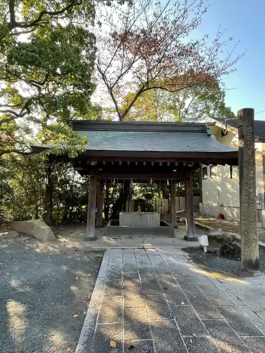 豊山八幡神社の手水舎