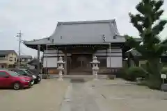 万寿寺の本殿