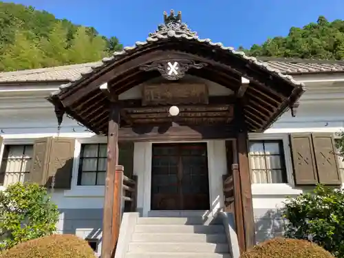 興徳寺の本殿・本堂