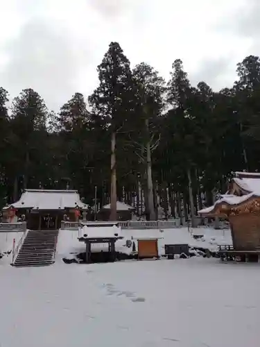 六神石神社の建物その他