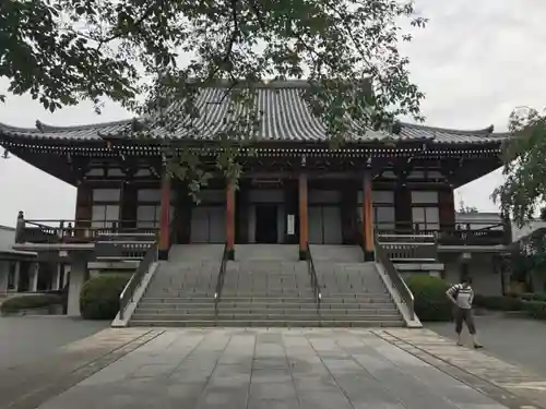 伝通院の本殿・本堂