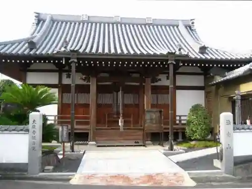 来迎寺の本殿・本堂