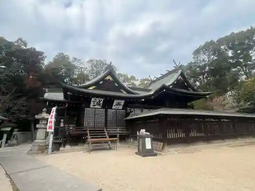 備後護國神社の{uncategorized: "未分類", other: "その他", undefined: "問題あり", building: "その他建物", grave: "お墓", sacred_gate: "鳥居", guardian: "狛犬", statue: "像", buddha: "仏像", history: "歴史", nature: "自然", garden: "庭園", animal: "動物", pagoda: "塔", temizu: "手水舎", mountain_gate: "山門・神門", sanctuary: "本殿・本堂", subordinate: "末社・摂社", art: "芸術", scenery: "景色", jizo: "地蔵", ema: "絵馬", goshuin: "御朱印", omikuji: "おみくじ", items: "授与品その他", amulet: "お守り", goshuincho: "御朱印帳", eats: "食事", festival: "お祭り", votive_dance: "神楽", shichigosan: "七五三参", wedding: "結婚式", experience: "体験その他", initially: "初詣", around: "周辺", anti_infection: "感染症対策"}
