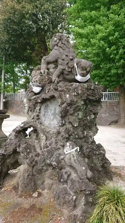 諏訪神社の狛犬