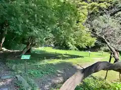 法華堂跡（源頼朝墓・北条義時墓）(神奈川県)