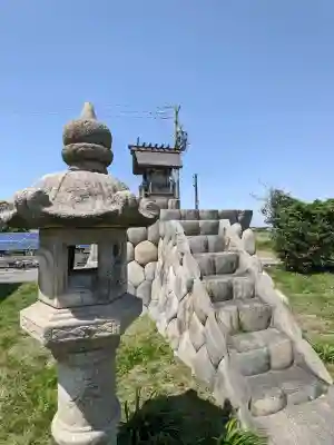 川中彦作神社の{uncategorized: "未分類", other: "その他", undefined: "問題あり", building: "その他建物", grave: "お墓", sacred_gate: "鳥居", guardian: "狛犬", statue: "像", buddha: "仏像", history: "歴史", nature: "自然", garden: "庭園", animal: "動物", pagoda: "塔", temizu: "手水舎", mountain_gate: "山門・神門", sanctuary: "本殿・本堂", subordinate: "末社・摂社", art: "芸術", scenery: "景色", jizo: "地蔵", ema: "絵馬", goshuin: "御朱印", omikuji: "おみくじ", items: "授与品その他", amulet: "お守り", goshuincho: "御朱印帳", eats: "食事", festival: "お祭り", votive_dance: "神楽", shichigosan: "七五三参", wedding: "結婚式", experience: "体験その他", initially: "初詣", around: "周辺", anti_infection: "感染症対策"}