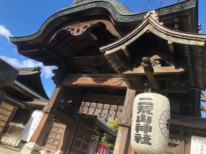 宇都宮二荒山神社の山門・神門