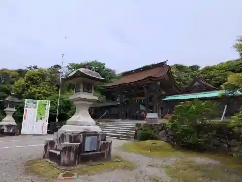 氣多大社の{uncategorized: "未分類", other: "その他", undefined: "問題あり", building: "その他建物", grave: "お墓", sacred_gate: "鳥居", guardian: "狛犬", statue: "像", buddha: "仏像", history: "歴史", nature: "自然", garden: "庭園", animal: "動物", pagoda: "塔", temizu: "手水舎", mountain_gate: "山門・神門", sanctuary: "本殿・本堂", subordinate: "末社・摂社", art: "芸術", scenery: "景色", jizo: "地蔵", ema: "絵馬", goshuin: "御朱印", omikuji: "おみくじ", items: "授与品その他", amulet: "お守り", goshuincho: "御朱印帳", eats: "食事", festival: "お祭り", votive_dance: "神楽", shichigosan: "七五三参", wedding: "結婚式", experience: "体験その他", initially: "初詣", around: "周辺", anti_infection: "感染症対策"}