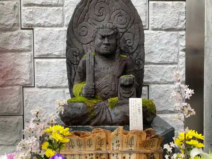 赤坂不動尊威徳寺(東京都)