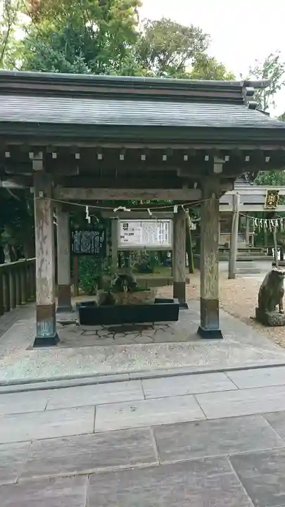 鳥屋神社の手水舎