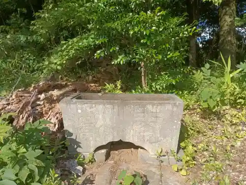 鹿島神社の{uncategorized: "未分類", other: "その他", undefined: "問題あり", building: "その他建物", grave: "お墓", sacred_gate: "鳥居", guardian: "狛犬", statue: "像", buddha: "仏像", history: "歴史", nature: "自然", garden: "庭園", animal: "動物", pagoda: "塔", temizu: "手水舎", mountain_gate: "山門・神門", sanctuary: "本殿・本堂", subordinate: "末社・摂社", art: "芸術", scenery: "景色", jizo: "地蔵", ema: "絵馬", goshuin: "御朱印", omikuji: "おみくじ", items: "授与品その他", amulet: "お守り", goshuincho: "御朱印帳", eats: "食事", festival: "お祭り", votive_dance: "神楽", shichigosan: "七五三参", wedding: "結婚式", experience: "体験その他", initially: "初詣", around: "周辺", anti_infection: "感染症対策"}