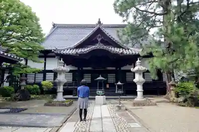 輪王寺の本殿・本堂