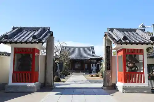 最勝寺の山門