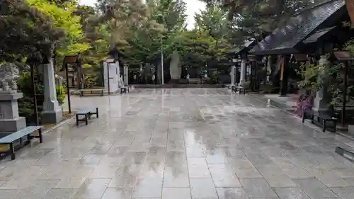 北見神社の庭園