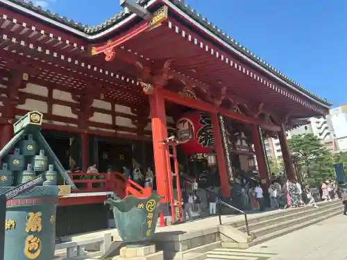 浅草寺の{uncategorized: "未分類", other: "その他", undefined: "問題あり", building: "その他建物", grave: "お墓", sacred_gate: "鳥居", guardian: "狛犬", statue: "像", buddha: "仏像", history: "歴史", nature: "自然", garden: "庭園", animal: "動物", pagoda: "塔", temizu: "手水舎", mountain_gate: "山門・神門", sanctuary: "本殿・本堂", subordinate: "末社・摂社", art: "芸術", scenery: "景色", jizo: "地蔵", ema: "絵馬", goshuin: "御朱印", omikuji: "おみくじ", items: "授与品その他", amulet: "お守り", goshuincho: "御朱印帳", eats: "食事", festival: "お祭り", votive_dance: "神楽", shichigosan: "七五三参", wedding: "結婚式", experience: "体験その他", initially: "初詣", around: "周辺", anti_infection: "感染症対策"}