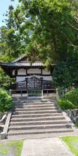 鳥居川御霊神社の本殿・本堂