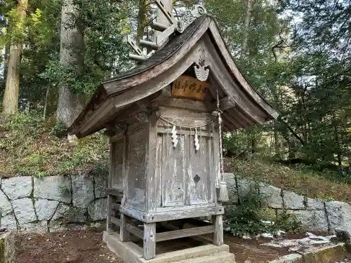 湯野神社の{uncategorized: "未分類", other: "その他", undefined: "問題あり", building: "その他建物", grave: "お墓", sacred_gate: "鳥居", guardian: "狛犬", statue: "像", buddha: "仏像", history: "歴史", nature: "自然", garden: "庭園", animal: "動物", pagoda: "塔", temizu: "手水舎", mountain_gate: "山門・神門", sanctuary: "本殿・本堂", subordinate: "末社・摂社", art: "芸術", scenery: "景色", jizo: "地蔵", ema: "絵馬", goshuin: "御朱印", omikuji: "おみくじ", items: "授与品その他", amulet: "お守り", goshuincho: "御朱印帳", eats: "食事", festival: "お祭り", votive_dance: "神楽", shichigosan: "七五三参", wedding: "結婚式", experience: "体験その他", initially: "初詣", around: "周辺", anti_infection: "感染症対策"}