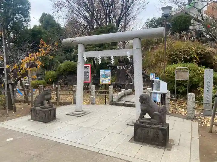鳩森八幡神社(東京都)