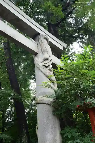 馬橋稲荷神社の鳥居