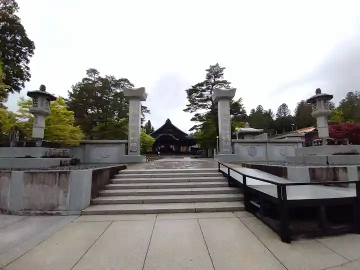 高野山大師教会(和歌山県)
