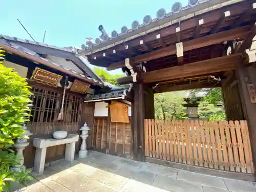 佛陀寺の山門・神門