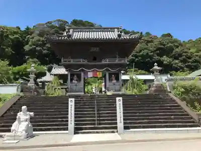 平等寺の山門・神門
