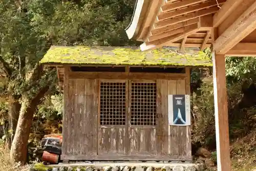 惟喬神社の本殿