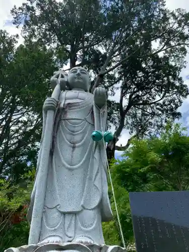 納八幡神社の仏像