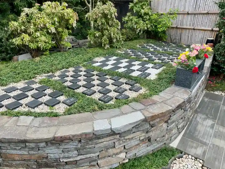 天竜院の{uncategorized: "未分類", other: "その他", undefined: "問題あり", building: "その他建物", grave: "お墓", sacred_gate: "鳥居", guardian: "狛犬", statue: "像", buddha: "仏像", history: "歴史", nature: "自然", garden: "庭園", animal: "動物", pagoda: "塔", temizu: "手水舎", mountain_gate: "山門・神門", sanctuary: "本殿・本堂", subordinate: "末社・摂社", art: "芸術", scenery: "景色", jizo: "地蔵", ema: "絵馬", goshuin: "御朱印", omikuji: "おみくじ", items: "授与品その他", amulet: "お守り", goshuincho: "御朱印帳", eats: "食事", festival: "お祭り", votive_dance: "神楽", shichigosan: "七五三参", wedding: "結婚式", experience: "体験その他", initially: "初詣", around: "周辺", anti_infection: "感染症対策"}