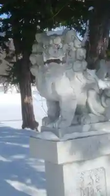 紅葉山神社の狛犬
