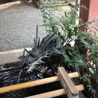 金王八幡宮の手水舎