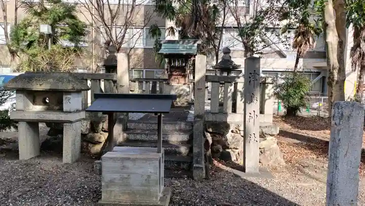 加納天満宮の{uncategorized: "未分類", other: "その他", undefined: "問題あり", building: "その他建物", grave: "お墓", sacred_gate: "鳥居", guardian: "狛犬", statue: "像", buddha: "仏像", history: "歴史", nature: "自然", garden: "庭園", animal: "動物", pagoda: "塔", temizu: "手水舎", mountain_gate: "山門・神門", sanctuary: "本殿・本堂", subordinate: "末社・摂社", art: "芸術", scenery: "景色", jizo: "地蔵", ema: "絵馬", goshuin: "御朱印", omikuji: "おみくじ", items: "授与品その他", amulet: "お守り", goshuincho: "御朱印帳", eats: "食事", festival: "お祭り", votive_dance: "神楽", shichigosan: "七五三参", wedding: "結婚式", experience: "体験その他", initially: "初詣", around: "周辺", anti_infection: "感染症対策"}