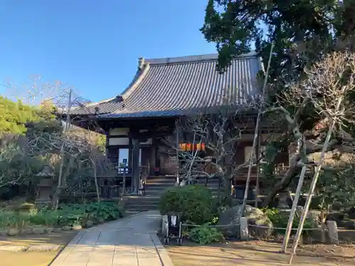 宝戒寺の本殿・本堂