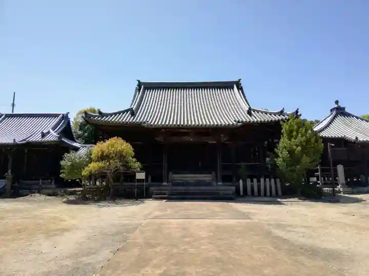 静円寺光明院の本殿・本堂