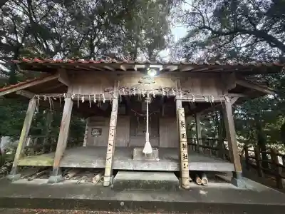 裂田神社の{uncategorized: "未分類", other: "その他", undefined: "問題あり", building: "その他建物", grave: "お墓", sacred_gate: "鳥居", guardian: "狛犬", statue: "像", buddha: "仏像", history: "歴史", nature: "自然", garden: "庭園", animal: "動物", pagoda: "塔", temizu: "手水舎", mountain_gate: "山門・神門", sanctuary: "本殿・本堂", subordinate: "末社・摂社", art: "芸術", scenery: "景色", jizo: "地蔵", ema: "絵馬", goshuin: "御朱印", omikuji: "おみくじ", items: "授与品その他", amulet: "お守り", goshuincho: "御朱印帳", eats: "食事", festival: "お祭り", votive_dance: "神楽", shichigosan: "七五三参", wedding: "結婚式", experience: "体験その他", initially: "初詣", around: "周辺", anti_infection: "感染症対策"}